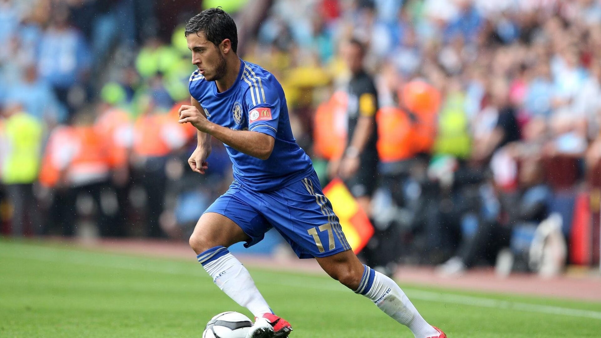 “球员的趣味爱好：场外明星的精彩故事”，球迷明星